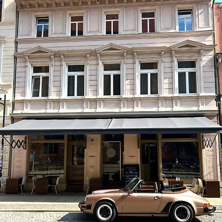 Anna Hotel 2*
