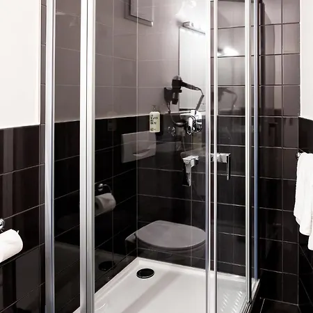 Hotel Anna 2*